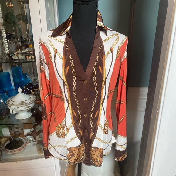 Cache blouse size small - Picture 2 of 4